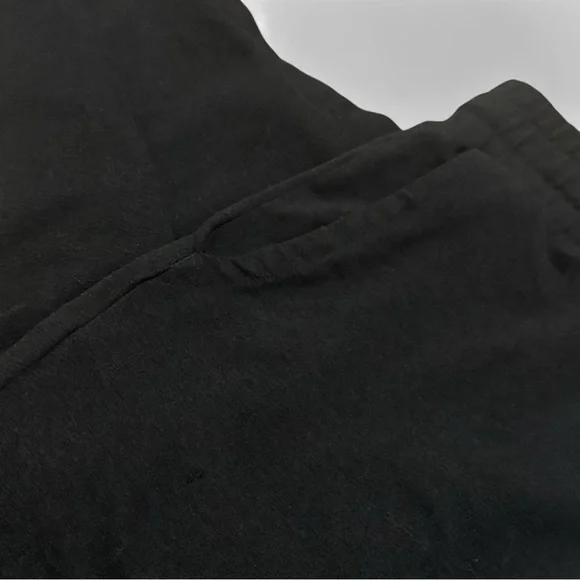 Vuori black heather Halo Essential Wideleg Pant - Picture 5 of 5